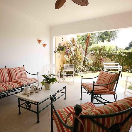 קינגסטון Cattleya Luxury Suites חדר תמונה