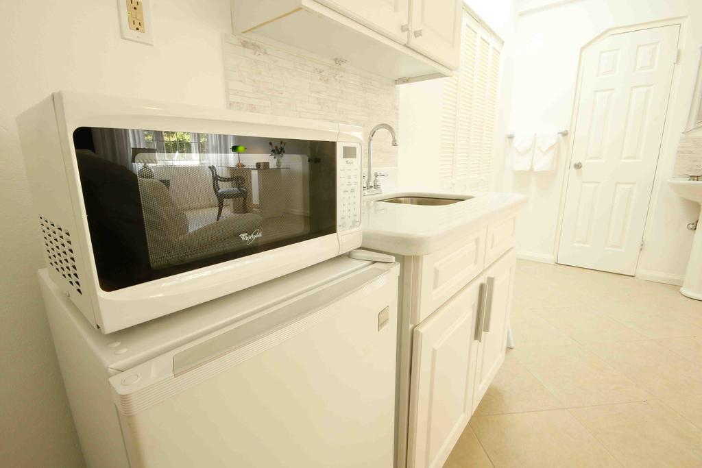 קינגסטון Cattleya Luxury Suites חדר תמונה