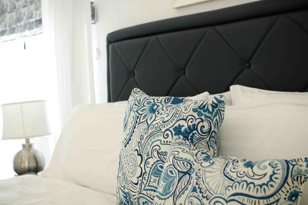 קינגסטון Cattleya Luxury Suites חדר תמונה