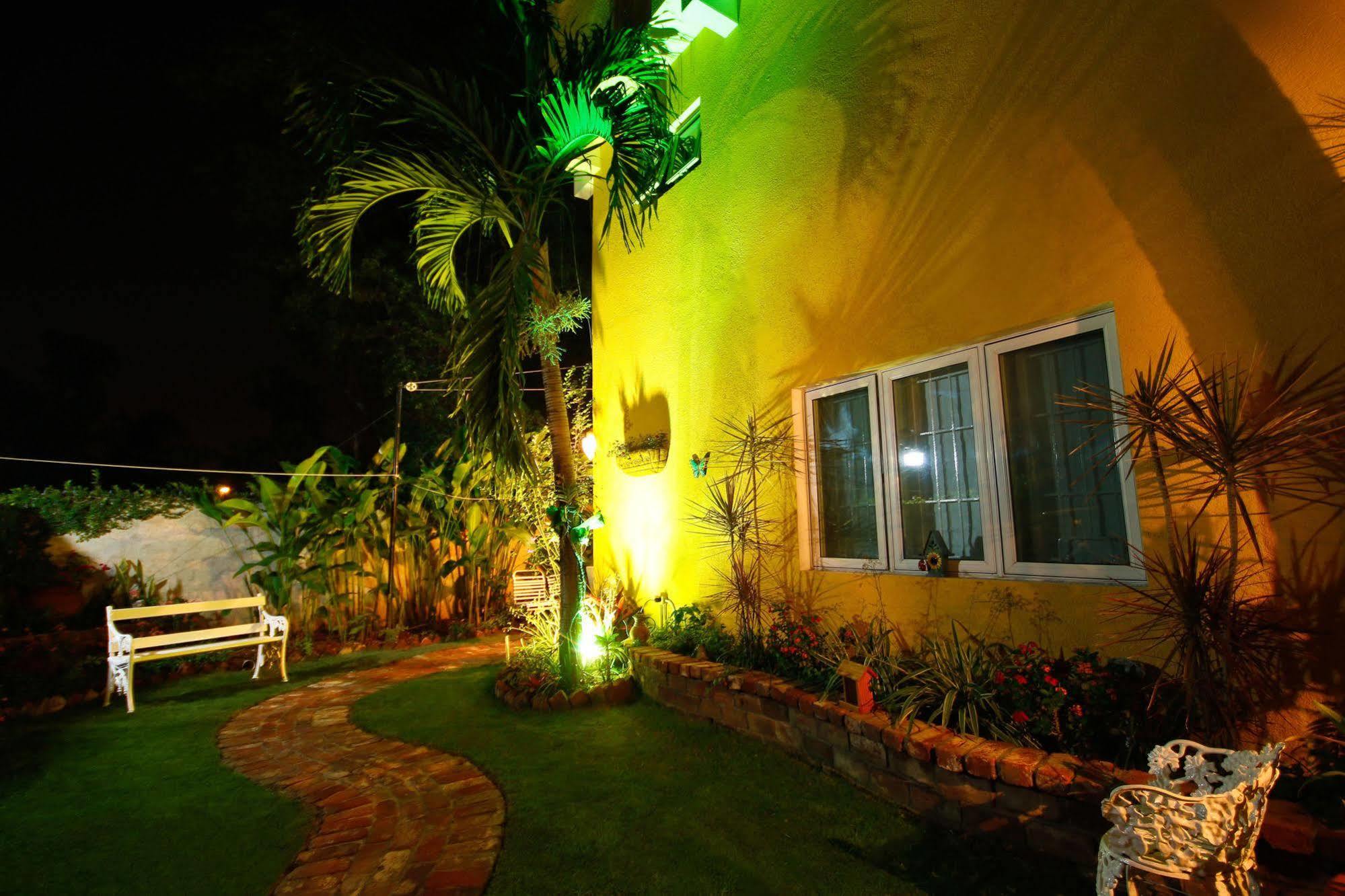 קינגסטון Cattleya Luxury Suites מראה חיצוני תמונה